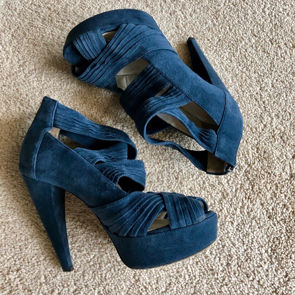 BRUNO MAGLI Blue Suede Platform Pumps - Picture 2 of 8